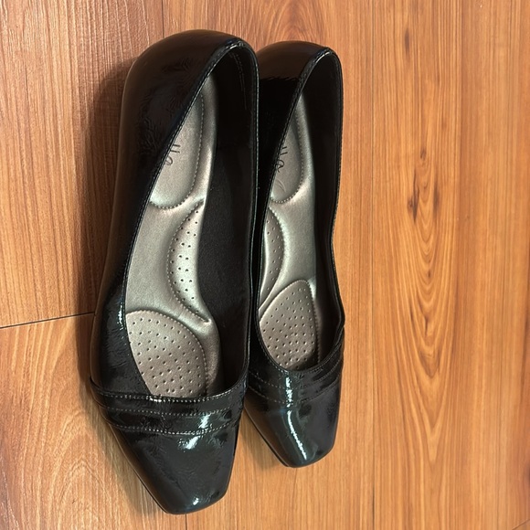 Black Abella Flats - Picture 2 of 6